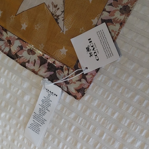 NWT COACH GLAM ROCK LAME BANDANA ONE SIZE - Picture 6 of 10